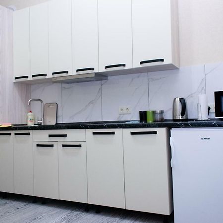 Apartment Barvy Lvova On Kostyushka St Buitenkant foto