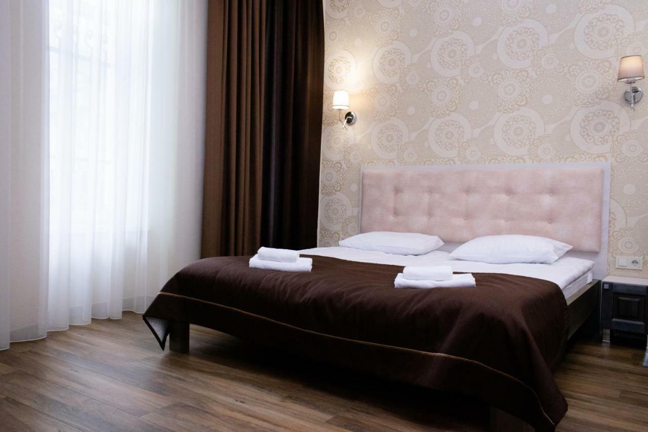 Apartment Barvy Lvova On Kostyushka St Buitenkant foto