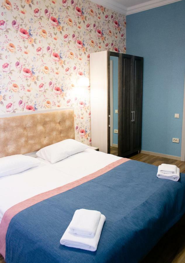 Apartment Barvy Lvova On Kostyushka St Buitenkant foto